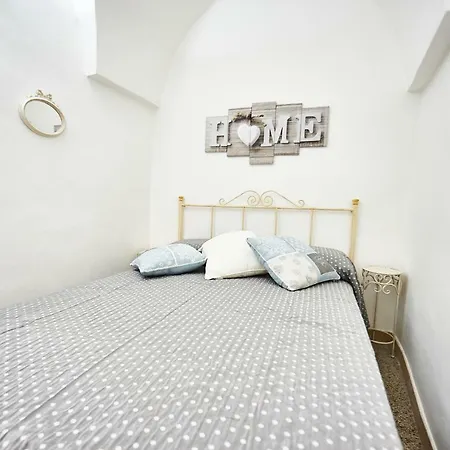 Equorum 13 - Centro Holiday home Ostuni