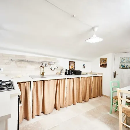 Equorum 13 - Centro Holiday home *